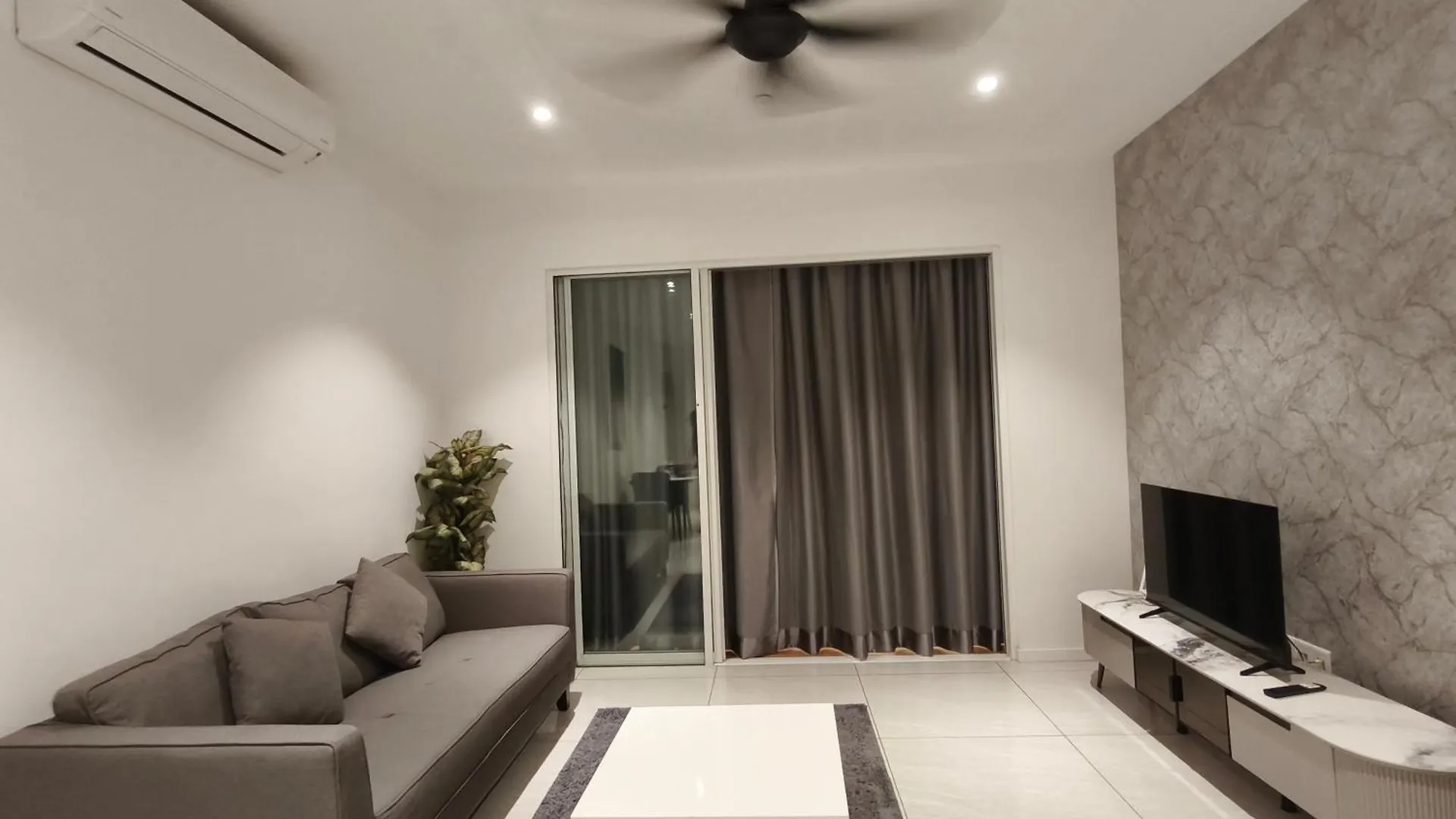 Quill Residence Suites Klcc By Moonlight Kuala Lumpur 0*,